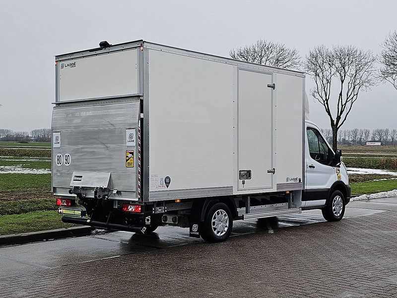 Ford E-Transit Bakwagen Laadklep! - Box van, Electric van: picture 3 Ford E-Transit Bakwagen Laadklep! - Box van, Electric van: picture 3