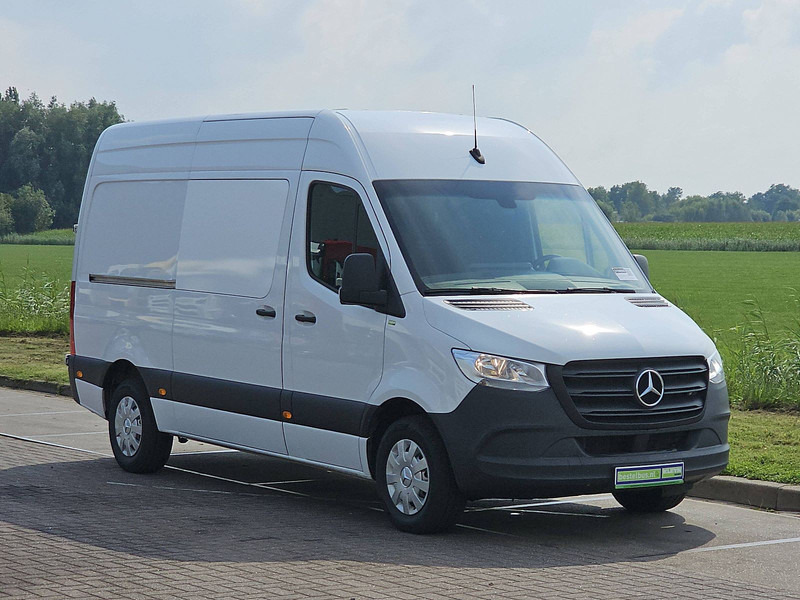 Mercedes-Benz Sprinter 317 L2H2 3.5t-Trekhaak! - Panel van: picture 4 Mercedes-Benz Sprinter 317 L2H2 3.5t-Trekhaak! - Panel van: picture 4