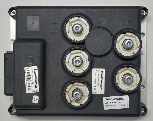 Jungheinrich 51033235 | Rij regeling Drive controller AS2412i index C Sw. 1,05 5 - ECU for Material handling equipment: picture 1 Jungheinrich 51033235 | Rij regeling Drive controller AS2412i index C Sw. 1,05 5 - ECU for Material handling equipment: picture 1
