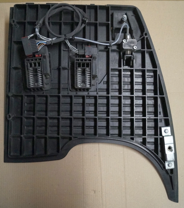 Jungheinrich 51189782 | Vloerplaat Floorplate ETV from Year 2011 Driving pedal 5 Vloerplaat Floorplate ETV from Year 2011 Driving pedal 51443197 Brake pedal 51198398 Kill switch 51188550 kabel 51178968 - Frame/ Chassis for Material handling equipment: picture 2 Jungheinrich 51189782 | Vloerplaat Floorplate ETV from Year 2011 Driving pedal 5 Vloerplaat Floorplate ETV from Year 2011 Driving pedal 51443197 Brake pedal 51198398 Kill switch 51188550 kabel 51178968 - Frame/ Chassis for Material handling equipment: picture 2