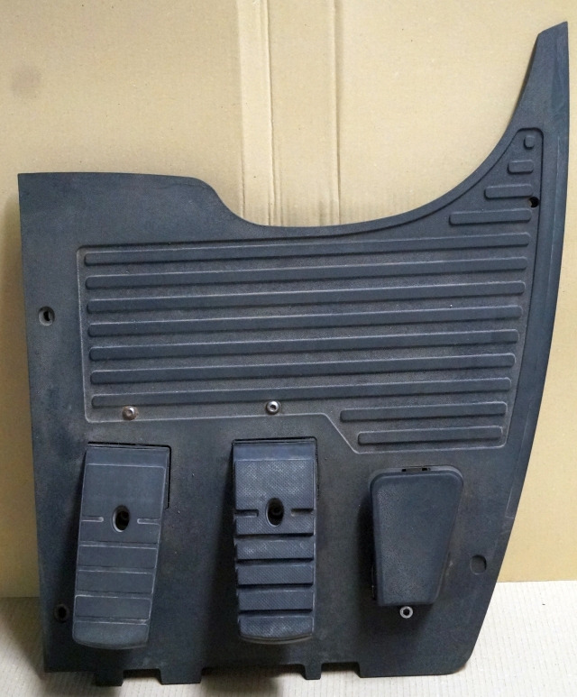 Jungheinrich 51189782 | Vloerplaat Floorplate ETV from Year 2011 Driving pedal 5 Vloerplaat Floorplate ETV from Year 2011 Driving pedal 51443197 Brake pedal 51198398 Kill switch 51188550 kabel 51178968 - Frame/ Chassis for Material handling equipment: picture 1 Jungheinrich 51189782 | Vloerplaat Floorplate ETV from Year 2011 Driving pedal 5 Vloerplaat Floorplate ETV from Year 2011 Driving pedal 51443197 Brake pedal 51198398 Kill switch 51188550 kabel 51178968 - Frame/ Chassis for Material handling equipment: picture 1