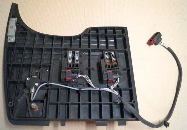Jungheinrich 51189782 | Vloerplaat Floorplate ETV from Year 2011 Driving pedal 5 Vloerplaat Floorplate ETV from Year 2011 Driving pedal 51443197 Brake pedal 51198398 Kill switch 51188550 kabel 51178968 - Frame/ Chassis for Material handling equipment: picture 2 Jungheinrich 51189782 | Vloerplaat Floorplate ETV from Year 2011 Driving pedal 5 Vloerplaat Floorplate ETV from Year 2011 Driving pedal 51443197 Brake pedal 51198398 Kill switch 51188550 kabel 51178968 - Frame/ Chassis for Material handling equipment: picture 2