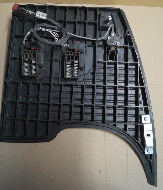 Jungheinrich 51189782 | Vloerplaat Floorplate ETV from Year 2011 Driving pedal 5 Vloerplaat Floorplate ETV from Year 2011 Driving pedal 51443197 Brake pedal 51198398 Kill switch 51188550 kabel 51178968 - Frame/ Chassis for Material handling equipment: picture 2 Jungheinrich 51189782 | Vloerplaat Floorplate ETV from Year 2011 Driving pedal 5 Vloerplaat Floorplate ETV from Year 2011 Driving pedal 51443197 Brake pedal 51198398 Kill switch 51188550 kabel 51178968 - Frame/ Chassis for Material handling equipment: picture 2