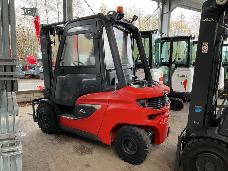 Linde H 35 T 01 - LPG forklift: picture 1 Linde H 35 T 01 - LPG forklift: picture 1