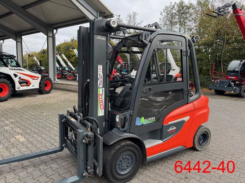 Linde H 35 T 01 - LPG forklift: picture 1 Linde H 35 T 01 - LPG forklift: picture 1