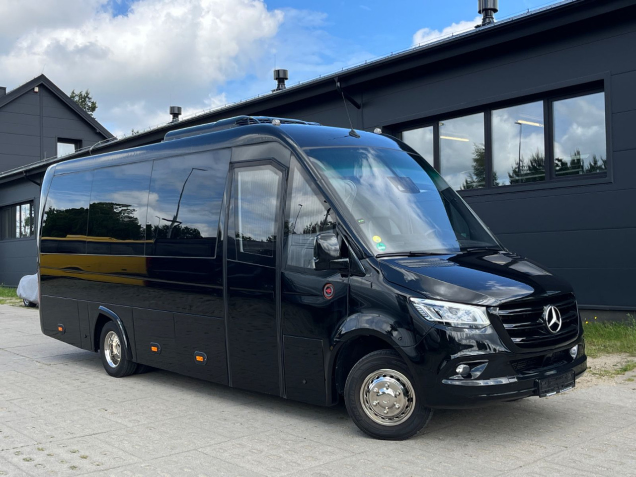 Mercedes-Benz Sprinter 519/ 3.0 V6 / LUXURY Tourist Bus - Coach: picture 2 Mercedes-Benz Sprinter 519/ 3.0 V6 / LUXURY Tourist Bus - Coach: picture 2