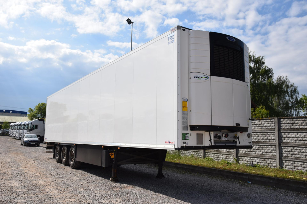 Schmitz Cargobull SKO FP 45 Carrier Vector 1550 - Refrigerator semi-trailer: picture 3 Schmitz Cargobull SKO FP 45 Carrier Vector 1550 - Refrigerator semi-trailer: picture 3