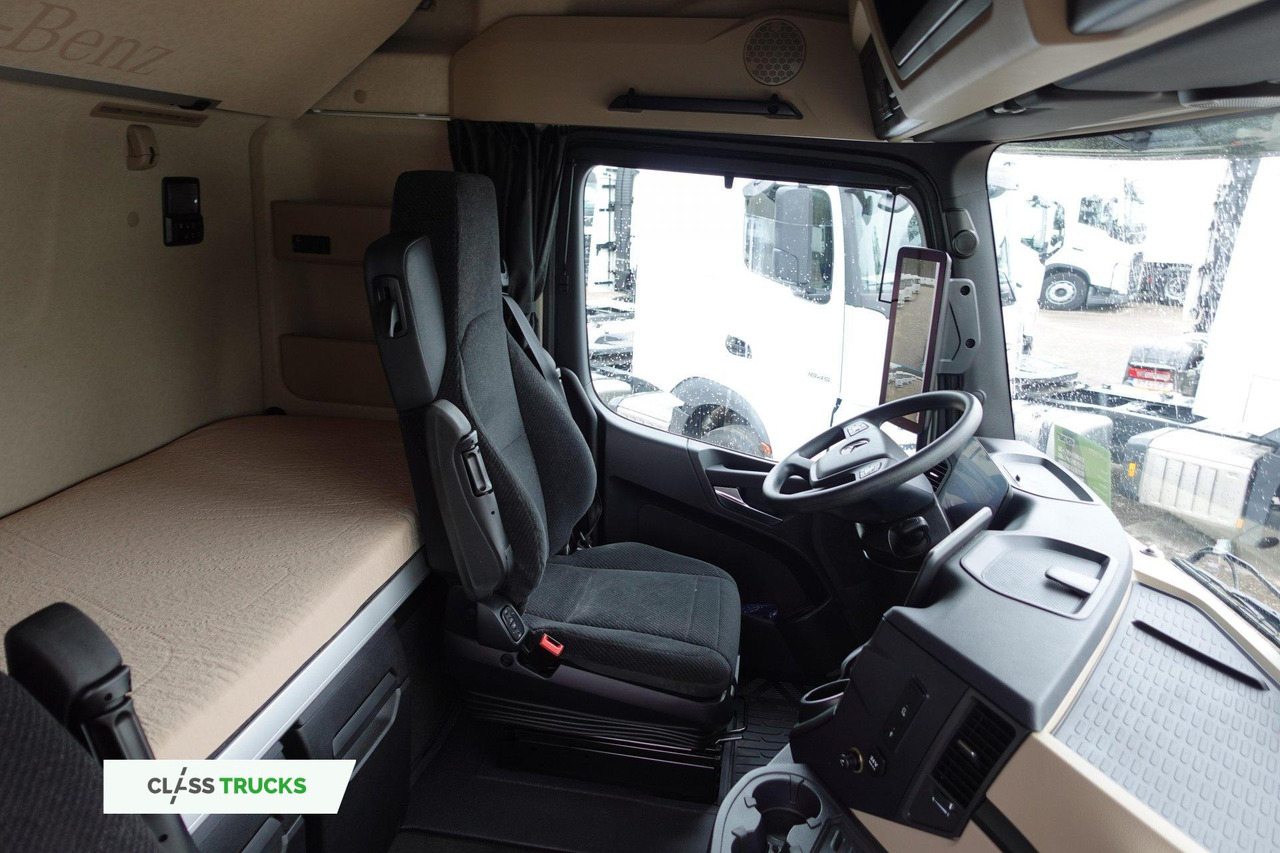 Tractor unit Mercedes-Benz Actros 5 1845 BigSpace: picture 11