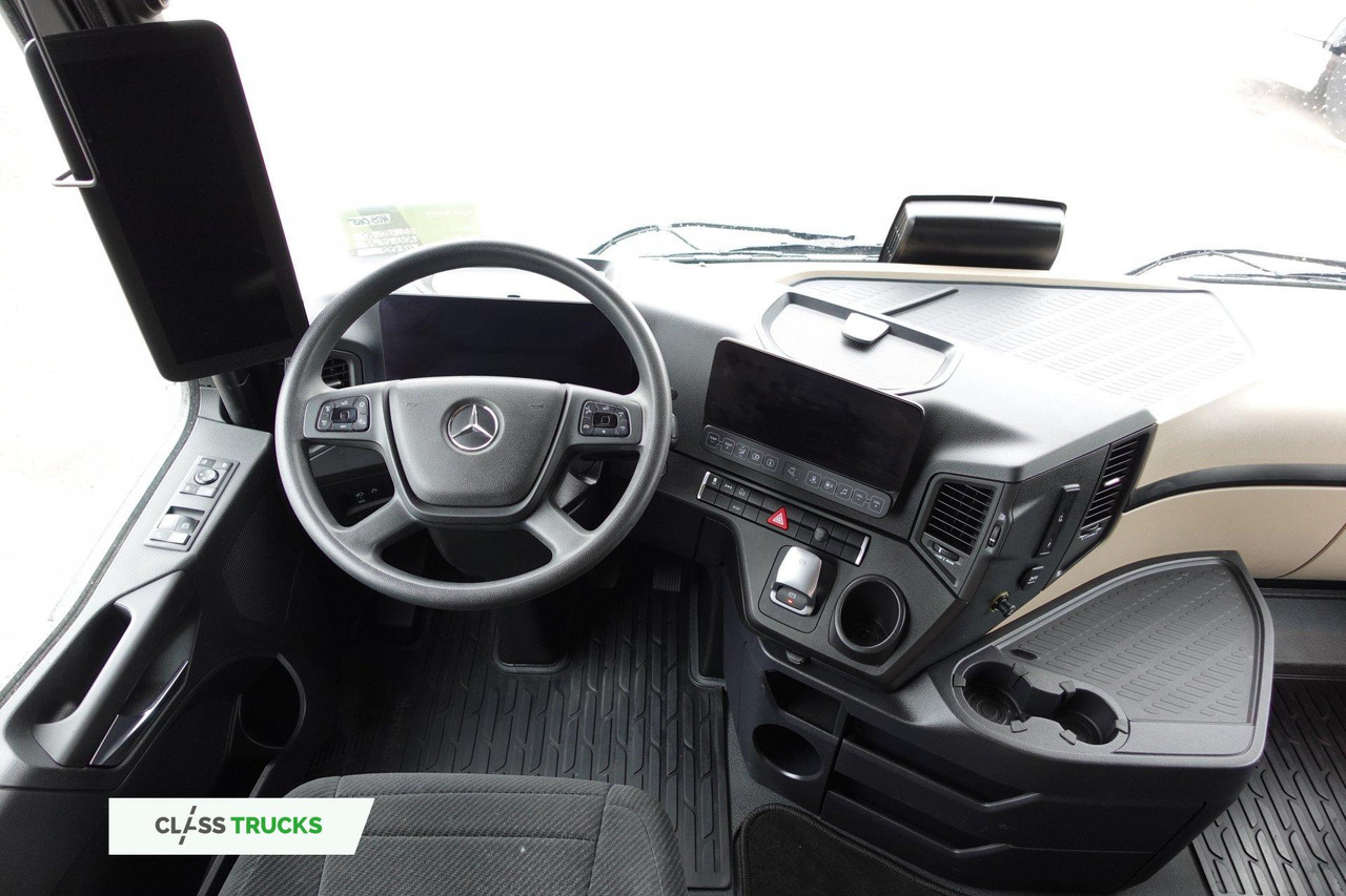 Tractor unit Mercedes-Benz Actros 5 1845 BigSpace: picture 12