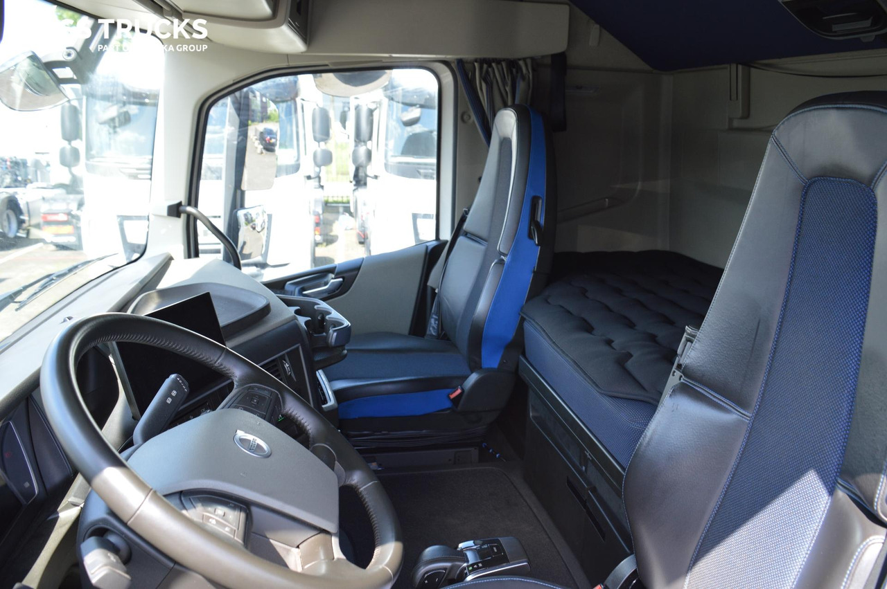Tractor unit Volvo FH 500 Globetrotter XL: picture 9