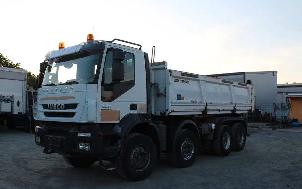 Iveco Trakker 450 |8x4 | Wywrotka trójstronna Meiller Bordmatik | Euro 5 | - Tipper: picture 1 Iveco Trakker 450 |8x4 | Wywrotka trójstronna Meiller Bordmatik | Euro 5 | - Tipper: picture 1