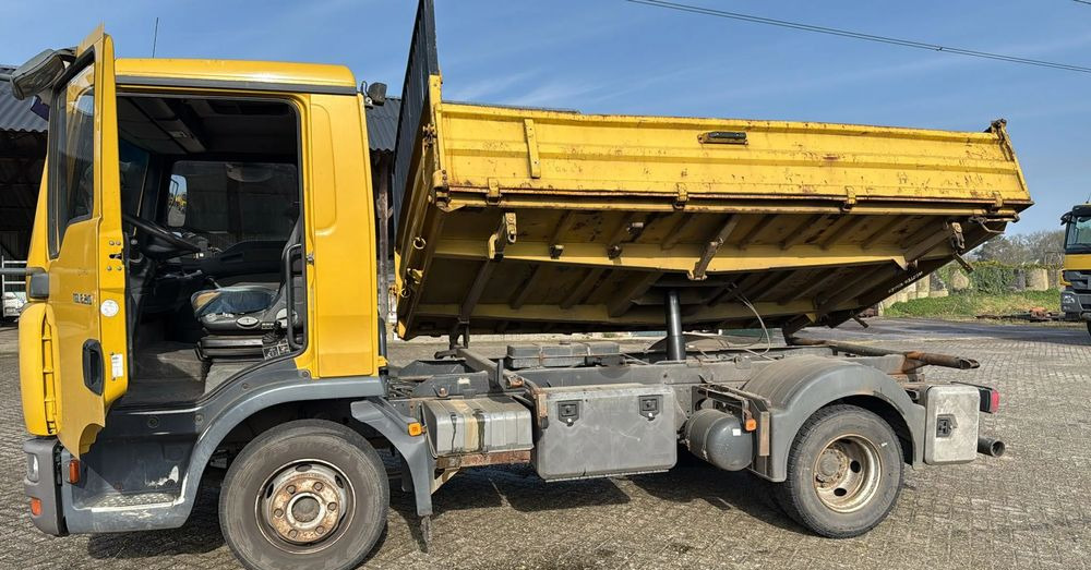 MAN TGL 8.210 * 2007 * 3-stronny KIPER * NOWE OPONY * MANUAL * RESOR * 3 MIEJSCA - Tipper: picture 4 MAN TGL 8.210 * 2007 * 3-stronny KIPER * NOWE OPONY * MANUAL * RESOR * 3 MIEJSCA - Tipper: picture 4