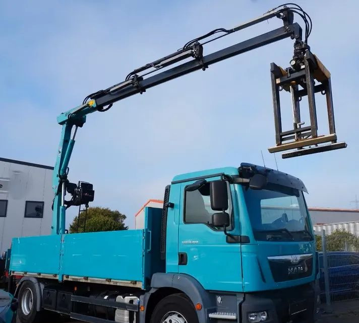 MAN TGS 18.290 | Żuraw Hyva HB 150 | Euro 6 | Automat | 1. właściciel | 4X2 | Przebieg 160 124 ! - Dropside/ Flatbed truck, Crane truck: picture 3 MAN TGS 18.290 | Żuraw Hyva HB 150 | Euro 6 | Automat | 1. właściciel | 4X2 | Przebieg 160 124 ! - Dropside/ Flatbed truck, Crane truck: picture 3