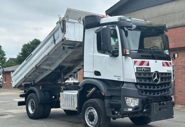 Mercedes-Benz Arocs 2040 4x4 – Meiller | Euro 6c | płyta czołowa do montażu pługu, osprzętu zimowego lub komunalnego | Automat | Resory stalowe (Blatt-Blatt) - Tipper: picture 2 Mercedes-Benz Arocs 2040 4x4 – Meiller | Euro 6c | płyta czołowa do montażu pługu, osprzętu zimowego lub komunalnego | Automat | Resory stalowe (Blatt-Blatt) - Tipper: picture 2