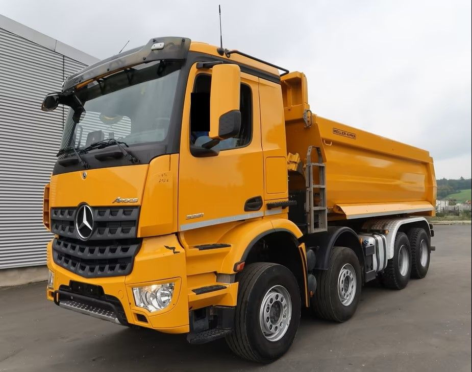 Mercedes-Benz Arocs 3251 8x4 | 510 KM | Euro 6d | Navi | Wywrotka Trójstronna | 215 600 km !! - Tipper: picture 1 Mercedes-Benz Arocs 3251 8x4 | 510 KM | Euro 6d | Navi | Wywrotka Trójstronna | 215 600 km !! - Tipper: picture 1