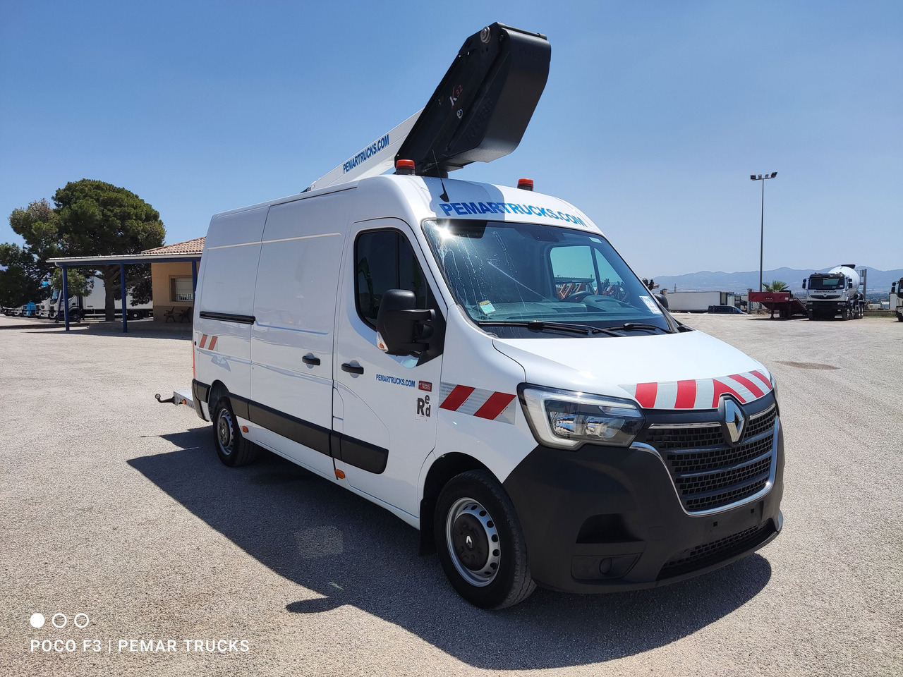 RENAULT MASTER 2.3 DCI CESTA ELEVADORA PORTAPERSONAS 150 CV - Passenger van: picture 4 RENAULT MASTER 2.3 DCI CESTA ELEVADORA PORTAPERSONAS 150 CV - Passenger van: picture 4