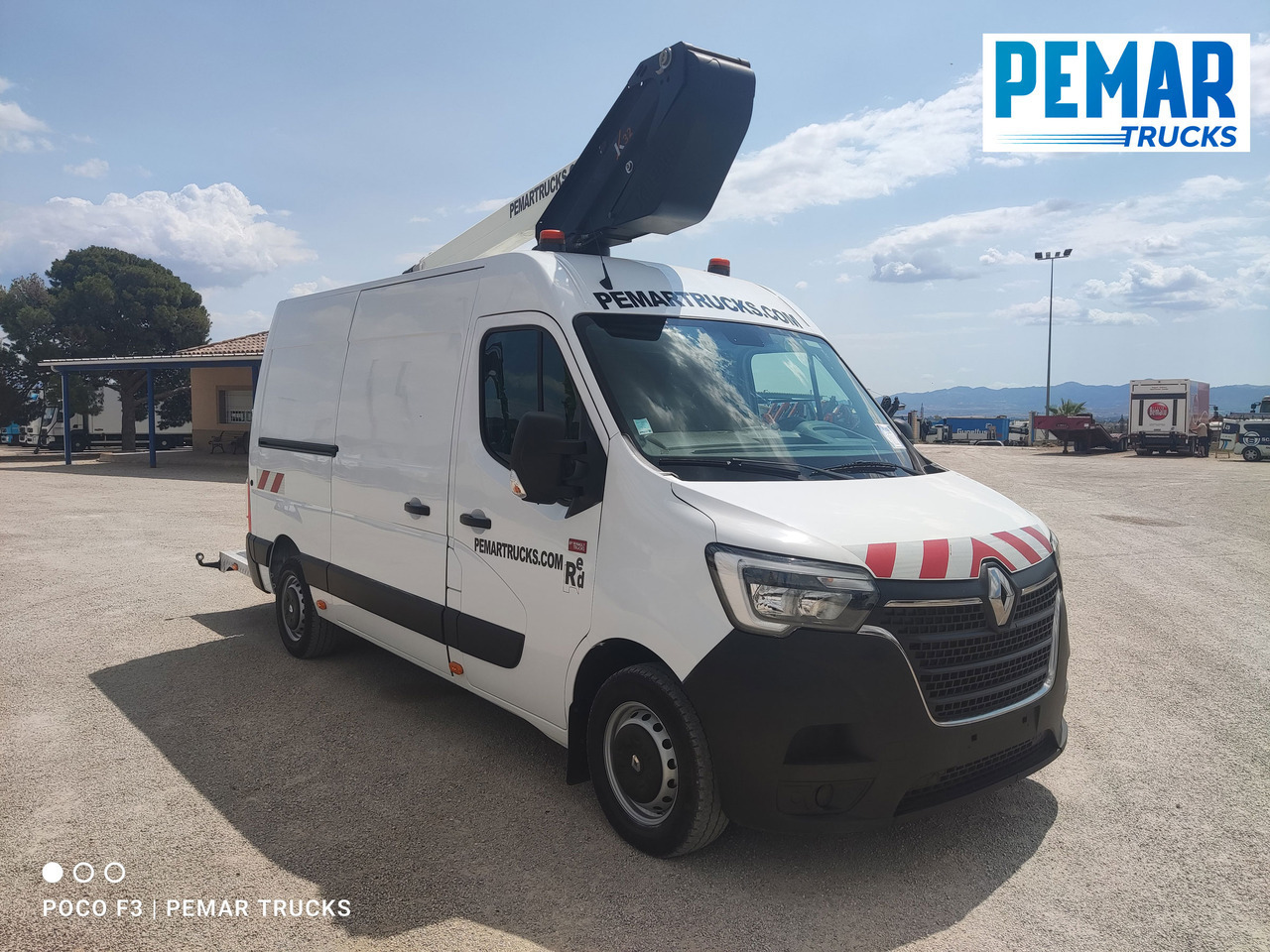 RENAULT MASTER 2.3 DCI CESTA ELEVADORA PORTAPERSONAS EURO 6 - Passenger van: picture 4 RENAULT MASTER 2.3 DCI CESTA ELEVADORA PORTAPERSONAS EURO 6 - Passenger van: picture 4