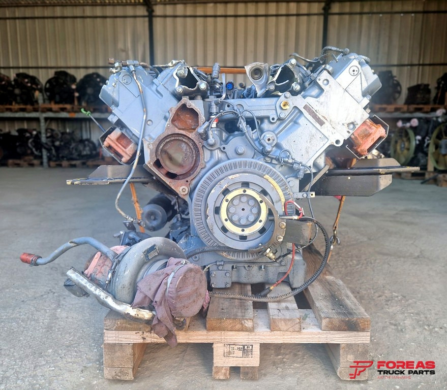 MAN V12 MARINE ENGINE EURO 3 - Engine: picture 2 MAN V12 MARINE ENGINE EURO 3 - Engine: picture 2