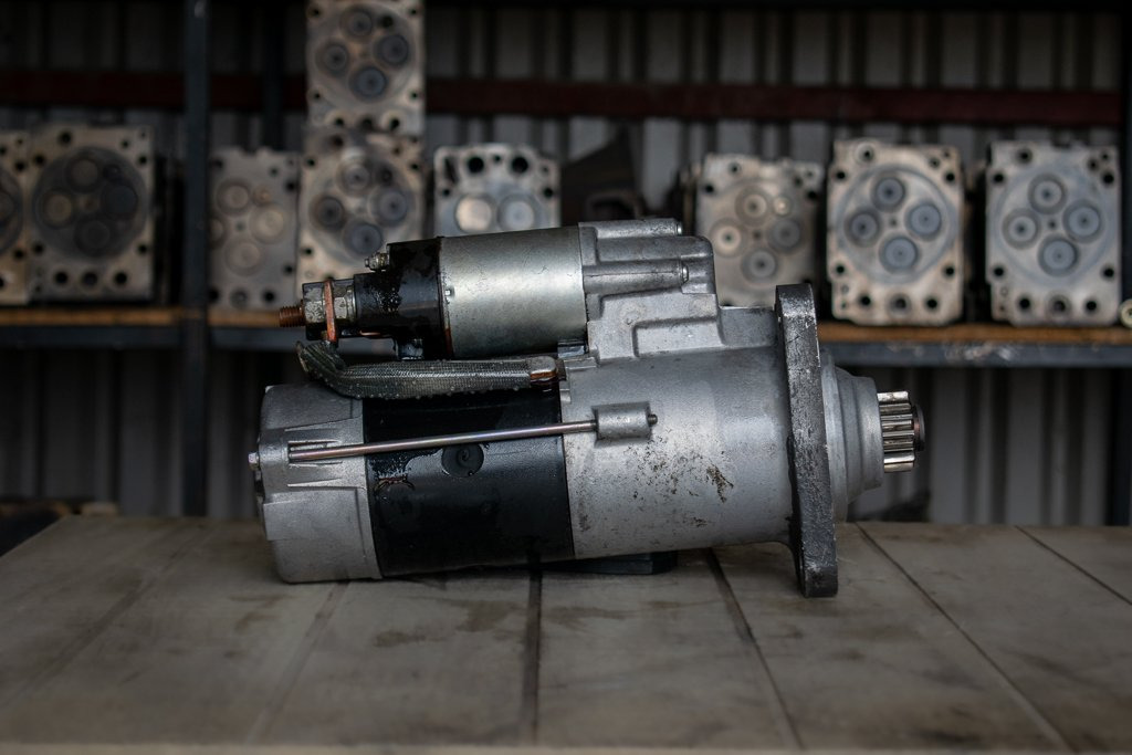 MERCEDES-BENZ ACTROS MP II - Starter for Truck: picture 3 MERCEDES-BENZ ACTROS MP II - Starter for Truck: picture 3