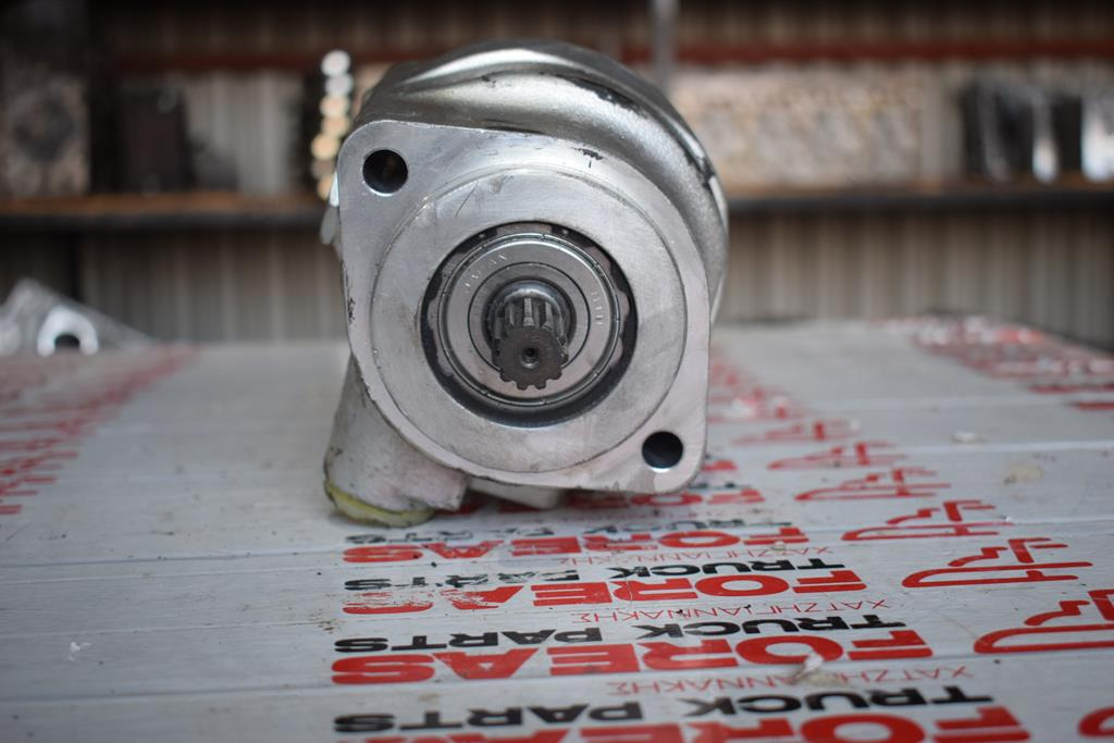 MERCEDES-BENZ ACTROS MP4 - Steering pump for Truck: picture 2 MERCEDES-BENZ ACTROS MP4 - Steering pump for Truck: picture 2