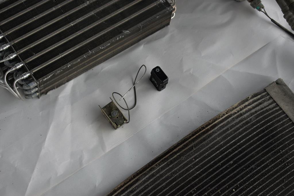 MERCEDES-BENZ ATEGO 815 - A/C part for Truck: picture 4 MERCEDES-BENZ ATEGO 815 - A/C part for Truck: picture 4