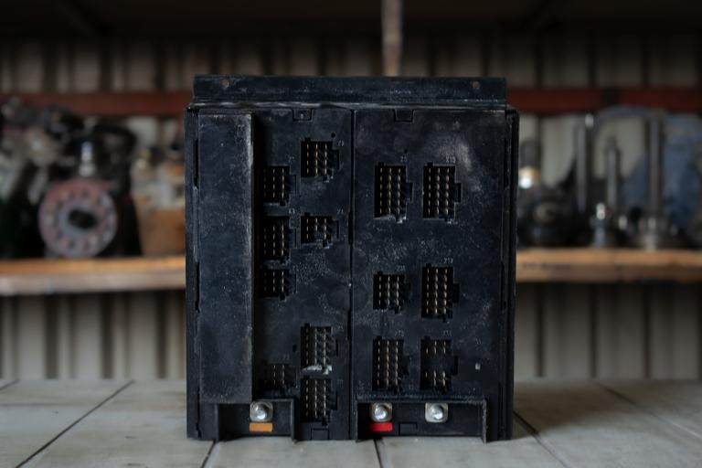 MERCEDES-BENZ ATEGO II - Fuse for Truck: picture 3 MERCEDES-BENZ ATEGO II - Fuse for Truck: picture 3