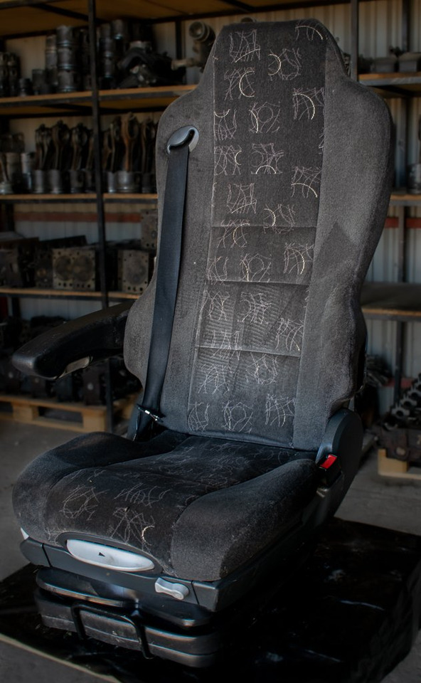 MERCEDES-BENZ AXOR PASSENGER AIR SEAT - Seat for Truck: picture 2 MERCEDES-BENZ AXOR PASSENGER AIR SEAT - Seat for Truck: picture 2