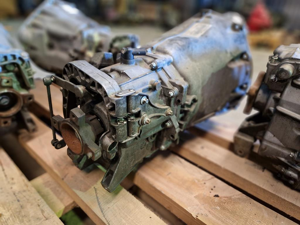 MERCEDES-BENZ SPRINTER 906 - X 002 800204 - Gearbox for Truck: picture 5 MERCEDES-BENZ SPRINTER 906 - X 002 800204 - Gearbox for Truck: picture 5