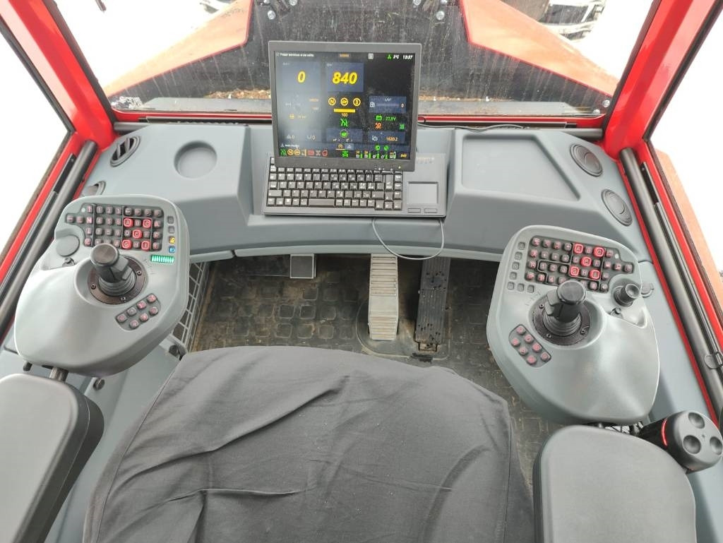 Forwarder Komatsu 875: picture 16