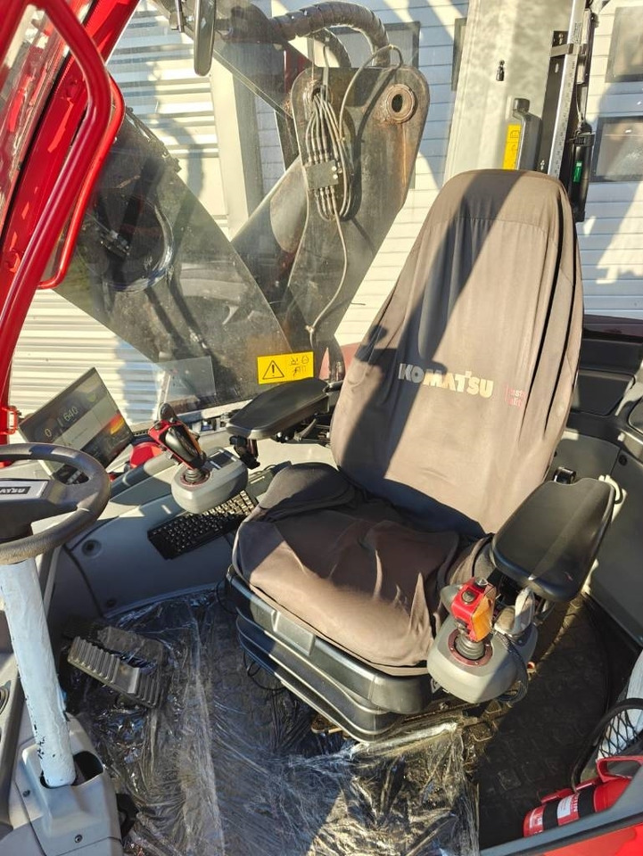 Leasing of Komatsu 901 XC  Komatsu 901 XC: picture 19