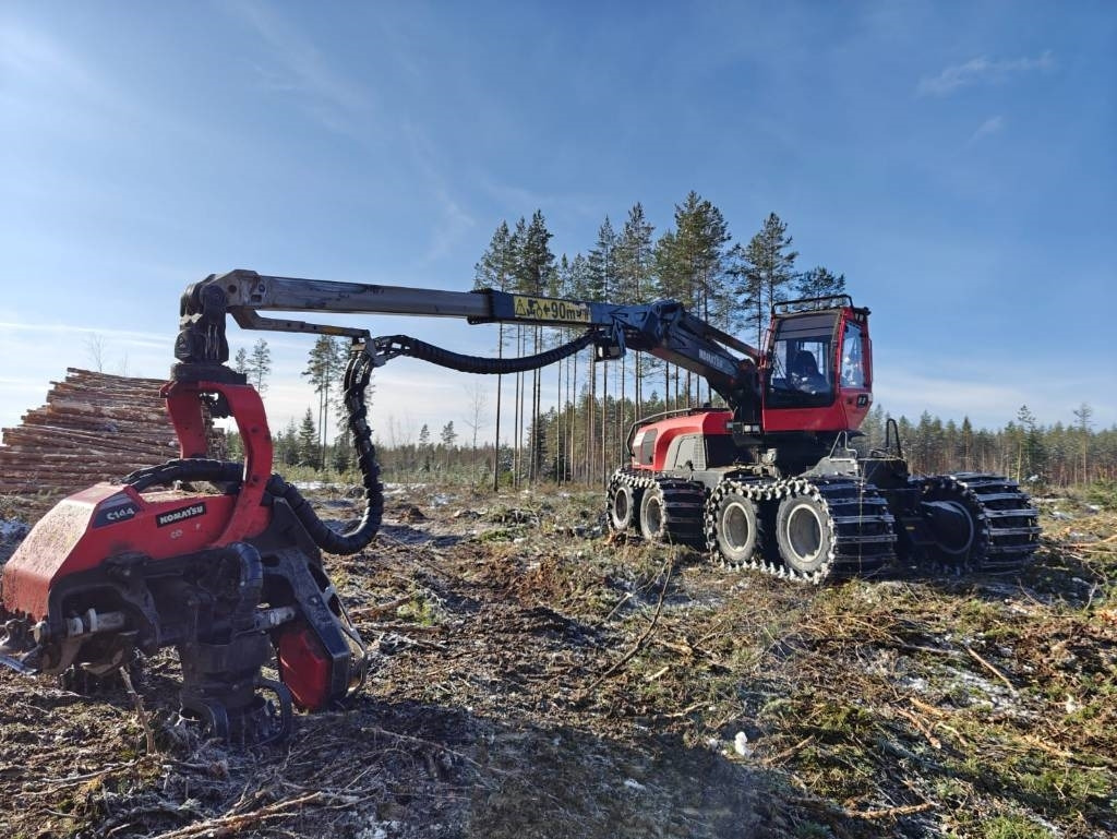 Forestry harvester Komatsu 931 XC: picture 9