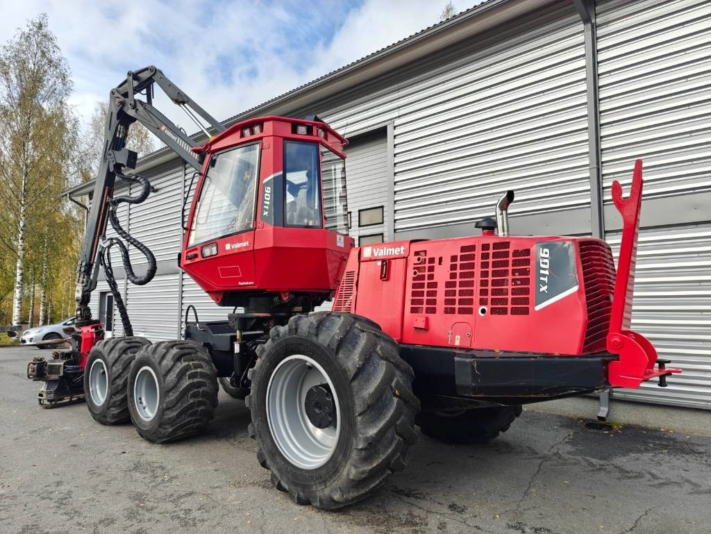 Valmet 901TX  - Forestry harvester: picture 3 Valmet 901TX  - Forestry harvester: picture 3