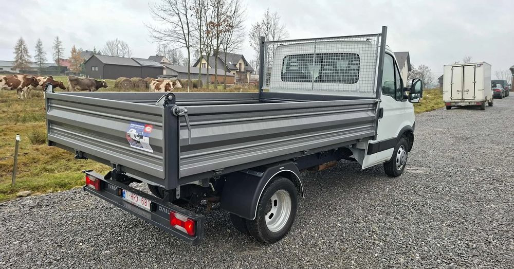 Iveco 35C13, 35C12, 35C14, 35C15 - Tipper van: picture 4 Iveco 35C13, 35C12, 35C14, 35C15 - Tipper van: picture 4