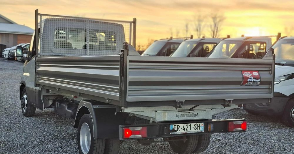 Tipper van Iveco DAILY 35C14, 35C13, 35C15: picture 8 Tipper van Iveco DAILY 35C14, 35C13, 35C15: picture 8