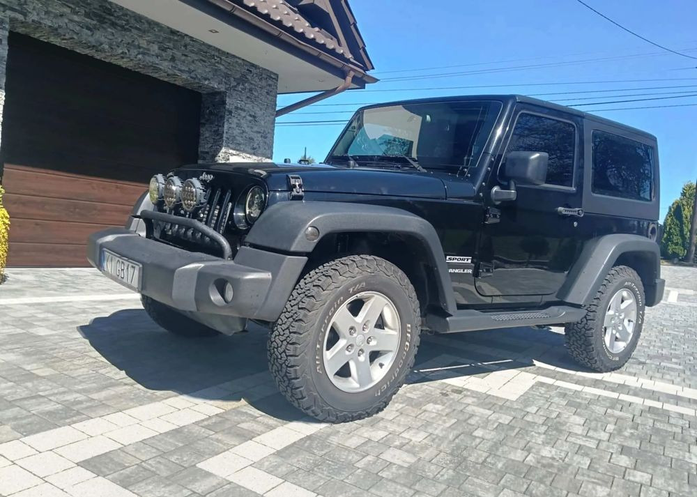 Jeep Wrangler 2.8 CRD Sport - Convertible: picture 2 Jeep Wrangler 2.8 CRD Sport - Convertible: picture 2