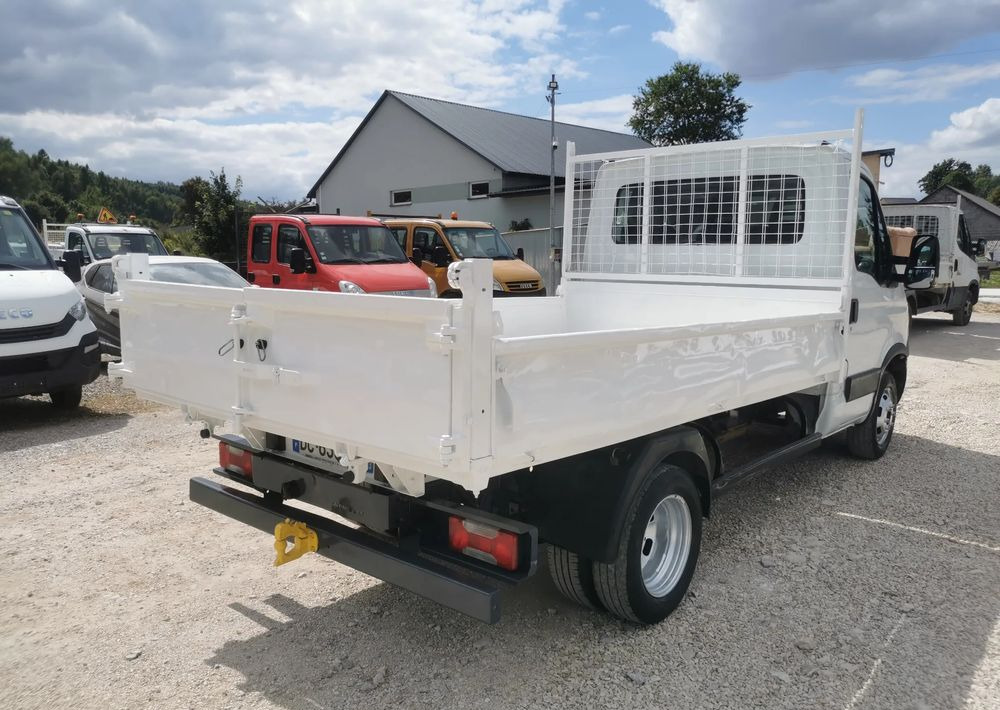 Tipper van Iveco Daily 35C11 Kiper wywrotka Hak Bliźniak sprowadzony 35C12: picture 14 Tipper van Iveco Daily 35C11 Kiper wywrotka Hak Bliźniak sprowadzony 35C12: picture 14