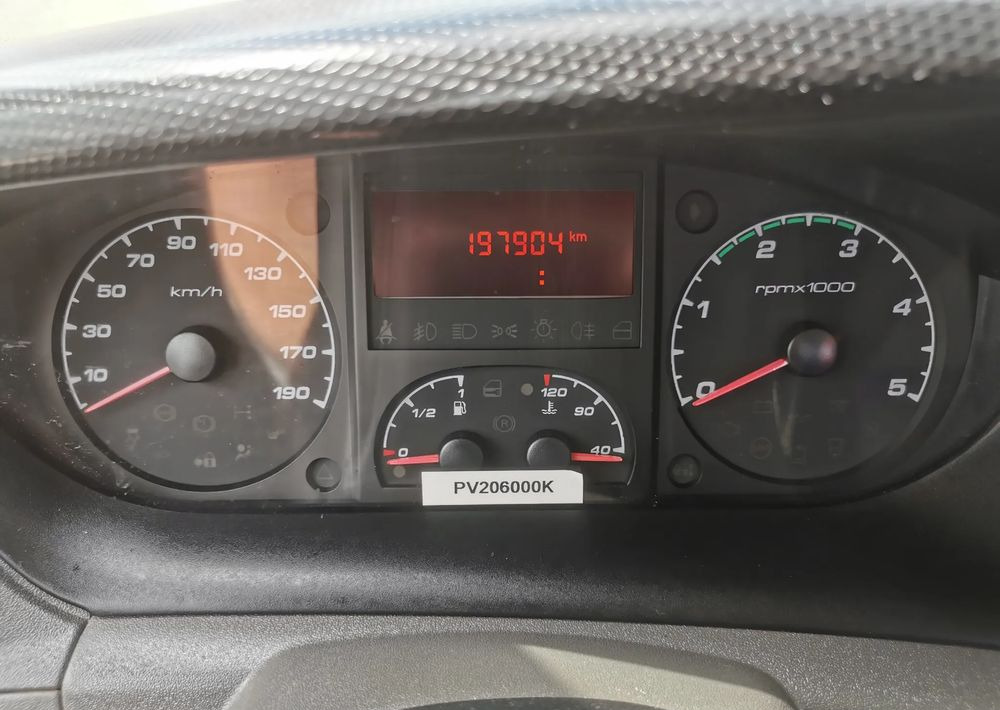 Tipper van Iveco Daily 35C11 Kiper wywrotka Hak Bliźniak sprowadzony 35C12: picture 12 Tipper van Iveco Daily 35C11 Kiper wywrotka Hak Bliźniak sprowadzony 35C12: picture 12