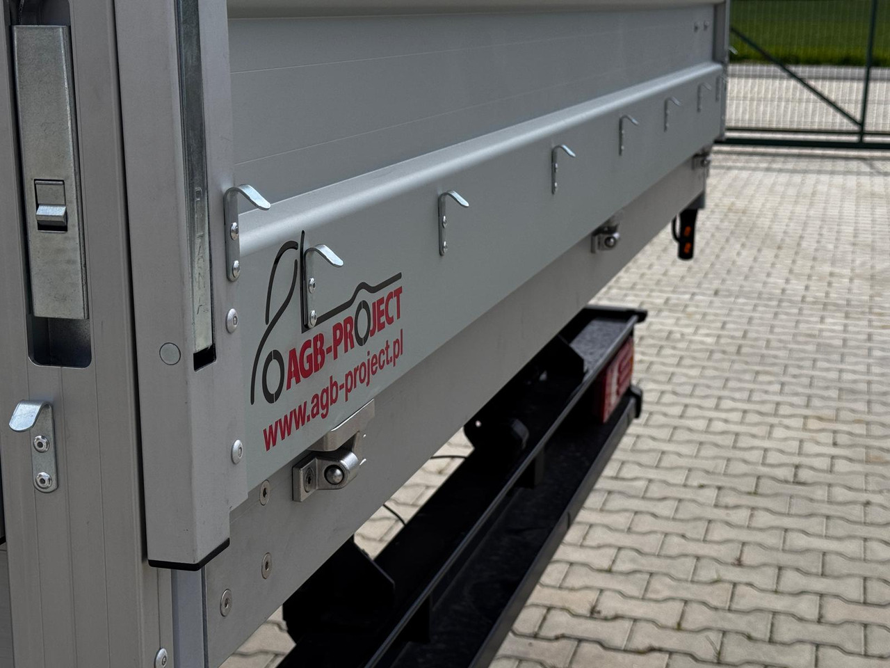 Dropside/ Flatbed truck Iveco Daily 70C18: picture 16