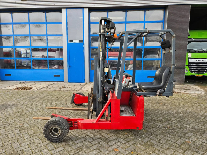 Kooiaap Z2-3-2528 Z2-3-2528 2.500 Kg Sideshift Positioner 3.925 draaiuren - Truck mounted forklift: picture 2 Kooiaap Z2-3-2528 Z2-3-2528 2.500 Kg Sideshift Positioner 3.925 draaiuren - Truck mounted forklift: picture 2