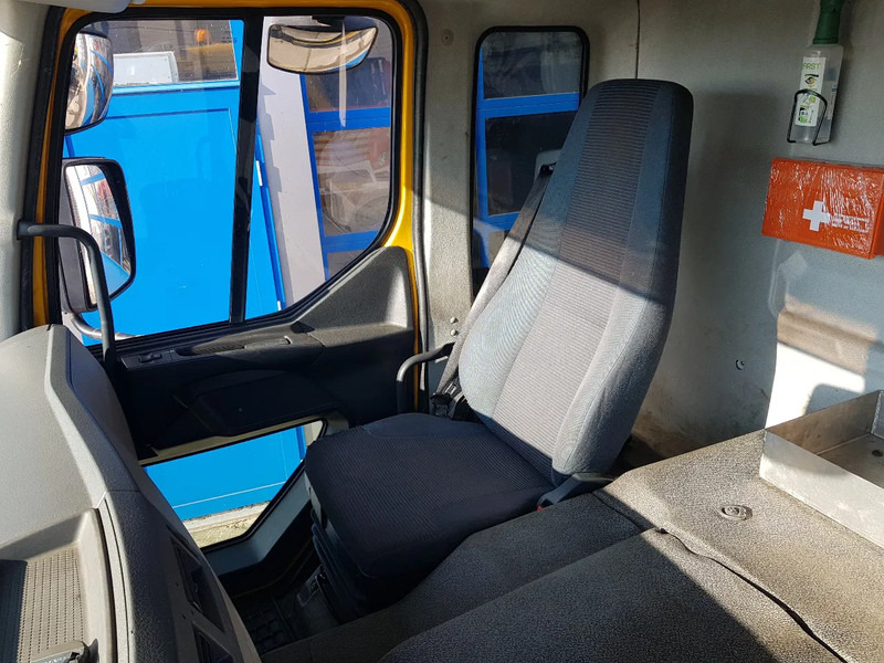 Cab chassis truck Volvo FE 300 EEV 6X2 Retarder Pto 234.000 KM: picture 11