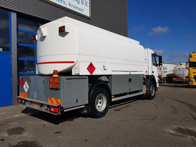 Leasing of Volvo FM 9.340 Petrol, Diesel 17000 Ltr. 3 Compartementen Volvo FM 9.340 Petrol, Diesel 17000 Ltr. 3 Compartementen: picture 7 Leasing of Volvo FM 9.340 Petrol, Diesel 17000 Ltr. 3 Compartementen Volvo FM 9.340 Petrol, Diesel 17000 Ltr. 3 Compartementen: picture 7
