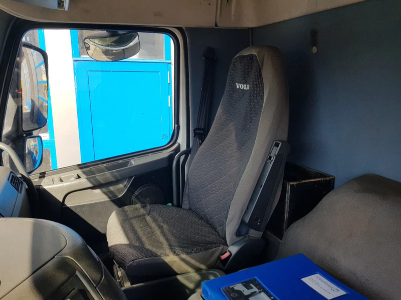 Leasing of Volvo FM 9.340 Petrol, Diesel 17000 Ltr. 3 Compartementen Volvo FM 9.340 Petrol, Diesel 17000 Ltr. 3 Compartementen: picture 19 Leasing of Volvo FM 9.340 Petrol, Diesel 17000 Ltr. 3 Compartementen Volvo FM 9.340 Petrol, Diesel 17000 Ltr. 3 Compartementen: picture 19