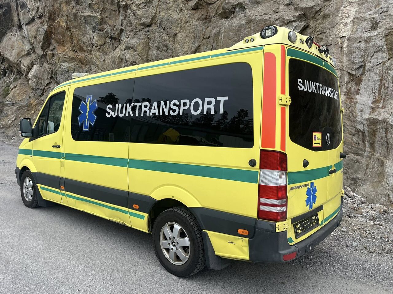 MERCEDES-BENZ Sprinter 316 - Ambulance: picture 3 MERCEDES-BENZ Sprinter 316 - Ambulance: picture 3