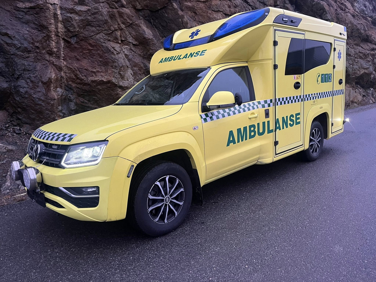 VOLKSWAGEN Amarok XL 4motion - RESERVERAD !! - Ambulance: picture 1 VOLKSWAGEN Amarok XL 4motion - RESERVERAD !! - Ambulance: picture 1