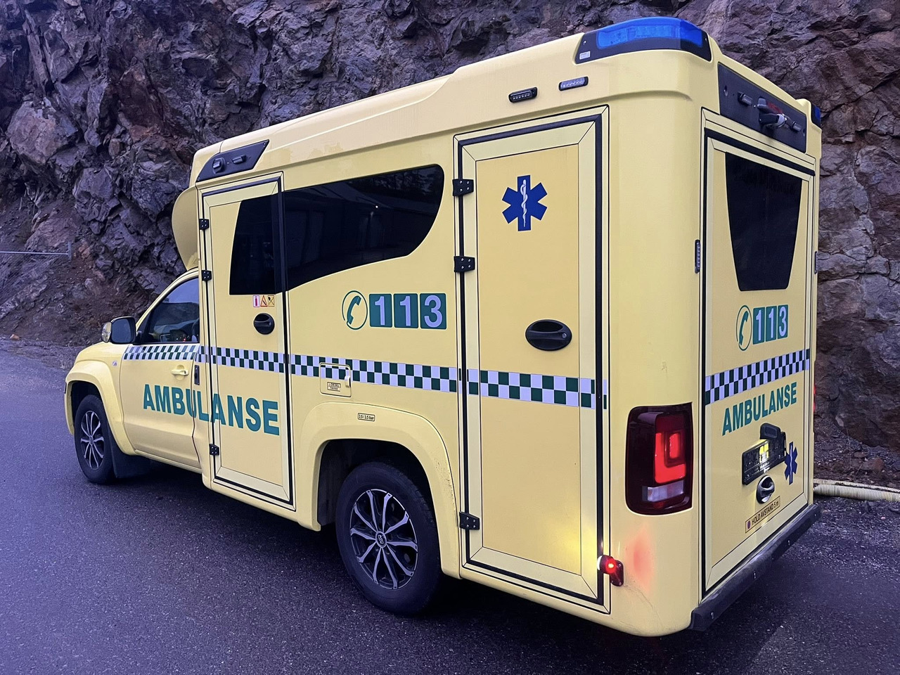 VOLKSWAGEN Amarok XL 4motion - RESERVERAD !! - Ambulance: picture 5 VOLKSWAGEN Amarok XL 4motion - RESERVERAD !! - Ambulance: picture 5