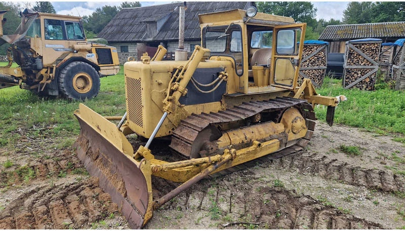 Caterpillar D4D - Bulldozer: picture 1 Caterpillar D4D - Bulldozer: picture 1