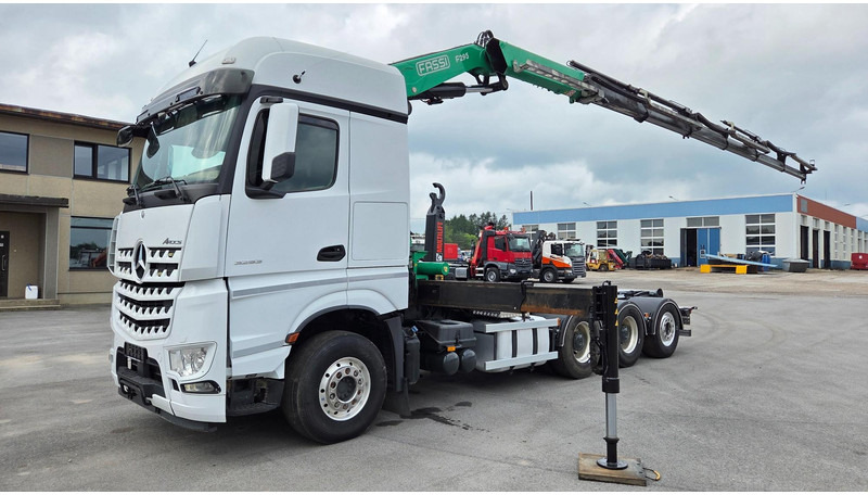Mercedes-Benz Arocs 3253 8X4*4 Fassi F295 - Hook lift truck, Crane truck: picture 1 Mercedes-Benz Arocs 3253 8X4*4 Fassi F295 - Hook lift truck, Crane truck: picture 1