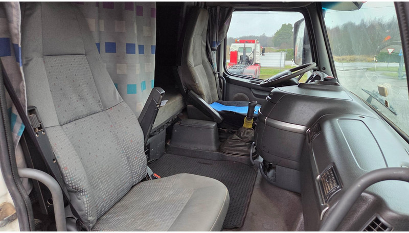 Hook lift truck Volvo FH500 6X4: picture 9