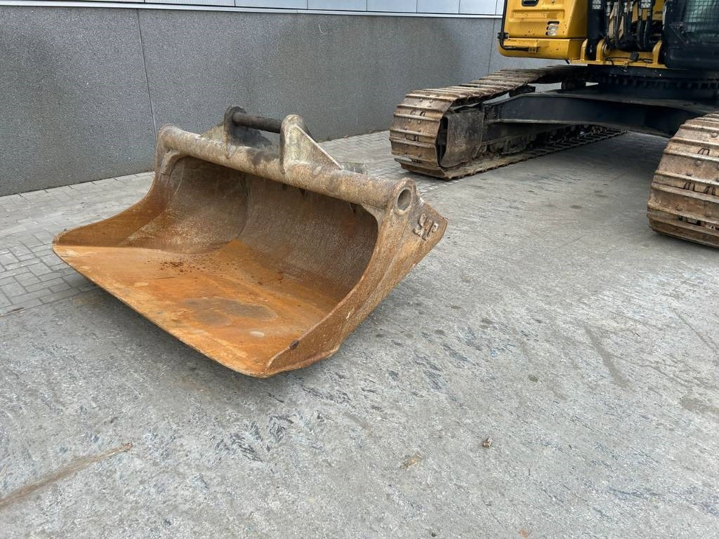 Crawler excavator CAT 330F L (Roto|GPS|2 buckets): picture 9