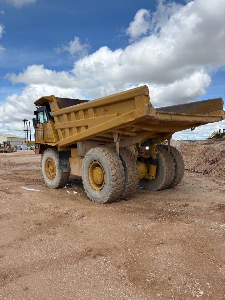 CAT 769 C (CE Certified) - Rigid dumper/ Rock truck: picture 3 CAT 769 C (CE Certified) - Rigid dumper/ Rock truck: picture 3